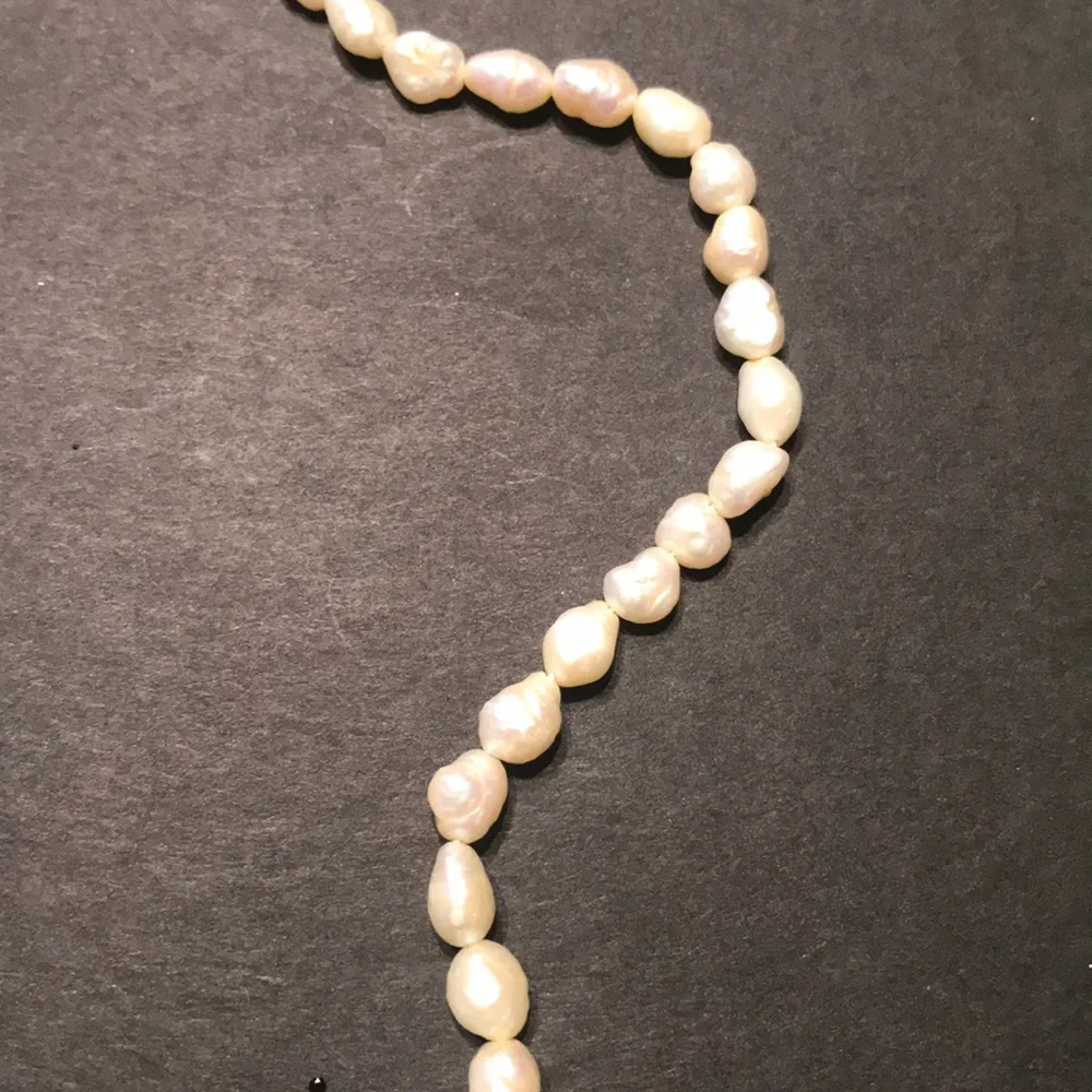 Freshwater Pearl Necklace in Cream and Pink - Elegant Everyday Pendant Strand